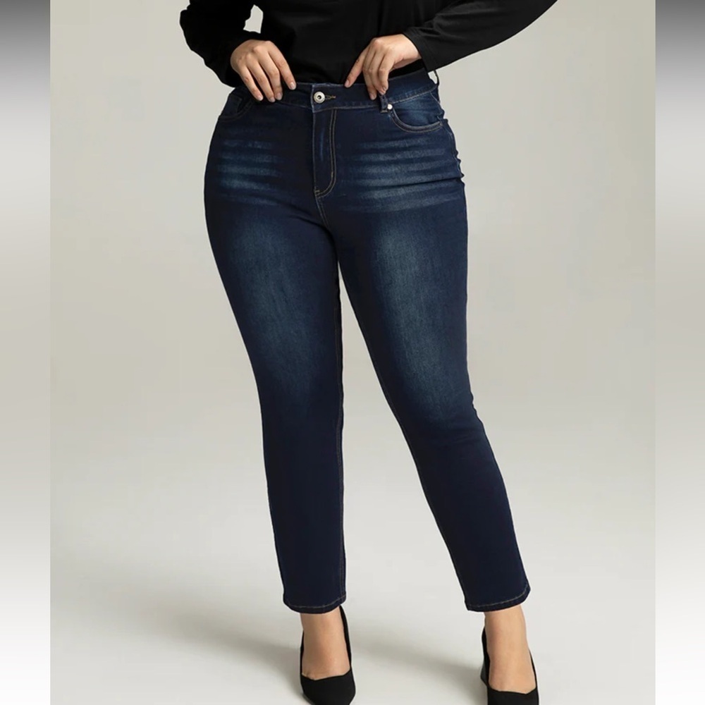 BloomChic Plus Size 3XL Plain Straight Leg Pocket High Rise Jeans size us22